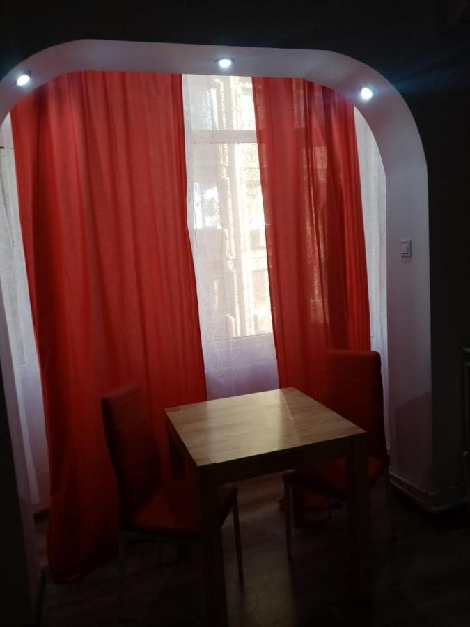 Luxus Apartaments Europe In Piata Universitate Bukurešť Exteriér fotografie